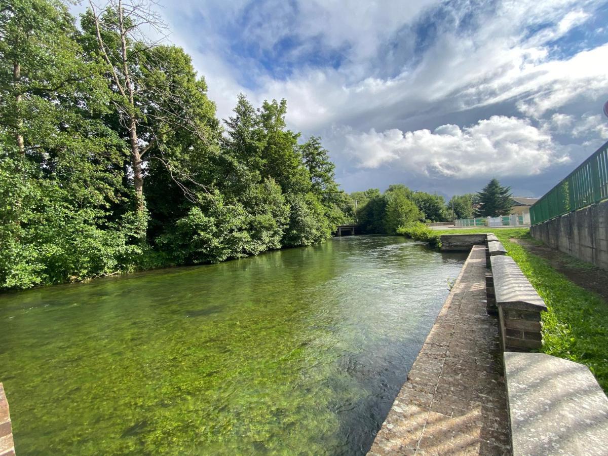 Maison Chaleureuse Avec Un Grand Jardin La Bonneville Екстер'єр фото